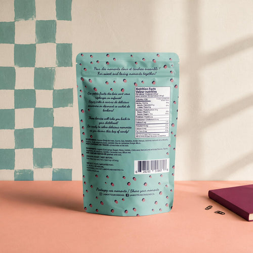 Endos du sachet c est Bonbon Framboises avec valeur nutritive sur fond damier et terracotta, boutique Sans Filtre