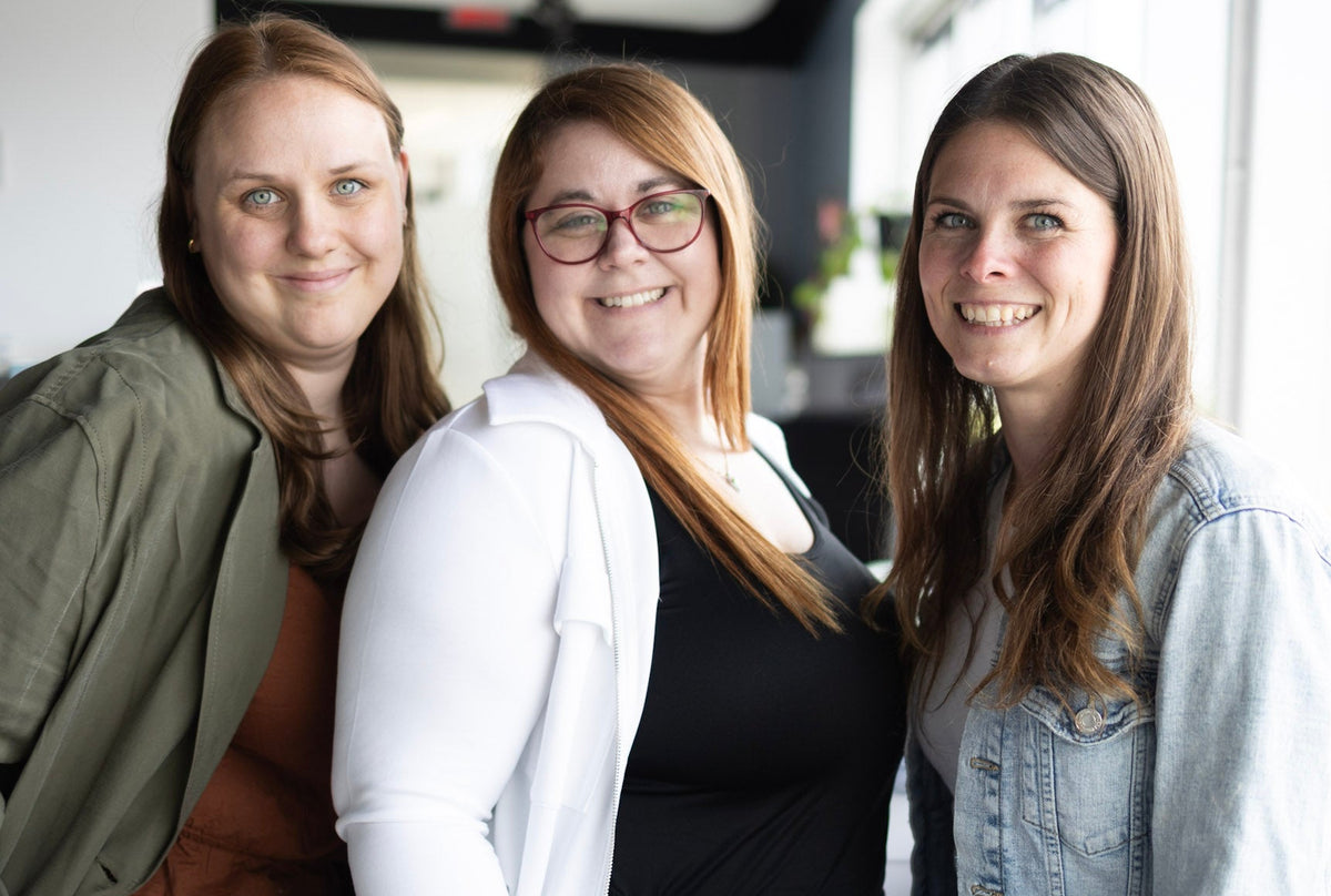 Trois membres de l’équipe Sans Filtre remercient leur clientèle de soutenir une marque locale du Québec.