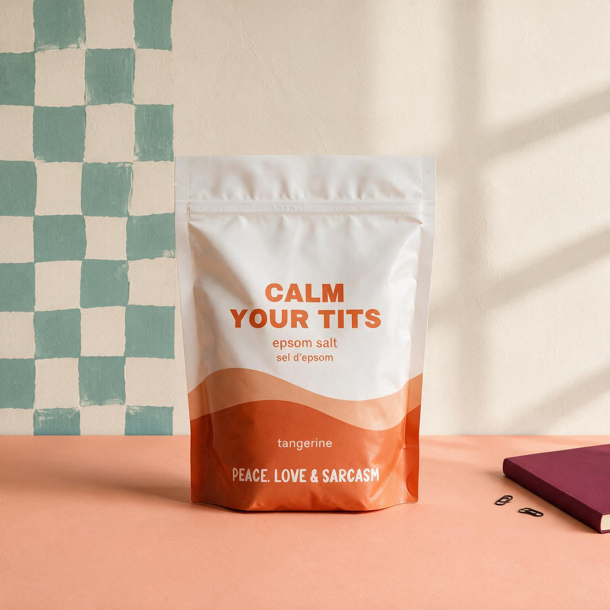 Sachet de sel d'epsom tangerine Calm your tits de Peace, Love & Sarcasm, boutique Sans Filtre