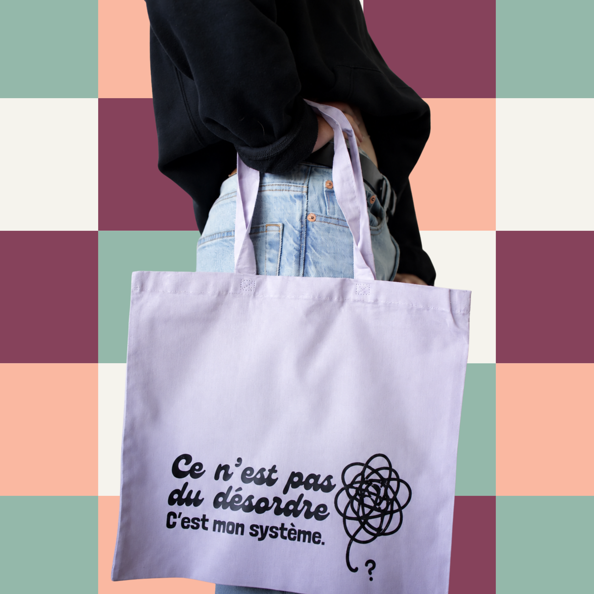 Sac fourre-tout lilas avec le message Ce n'est pas du desordre c'est mon systeme, boutique Sans Filtre