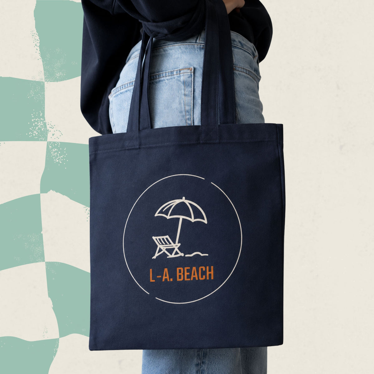 Sac fourre-tout bleu marine avec illustration parasol et chaise longue L.-A. Beach, boutique Sans Filtre